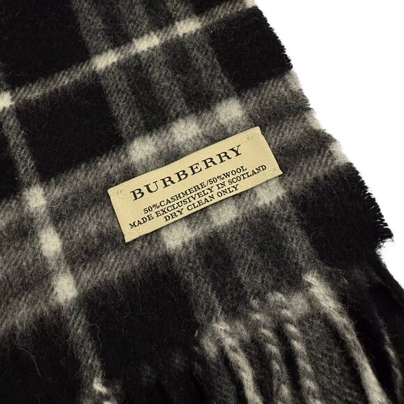 Burberry Black Gray & White Plaid Check Fringe Cashmere Wool Blend Scarf - Picture 4 of 7